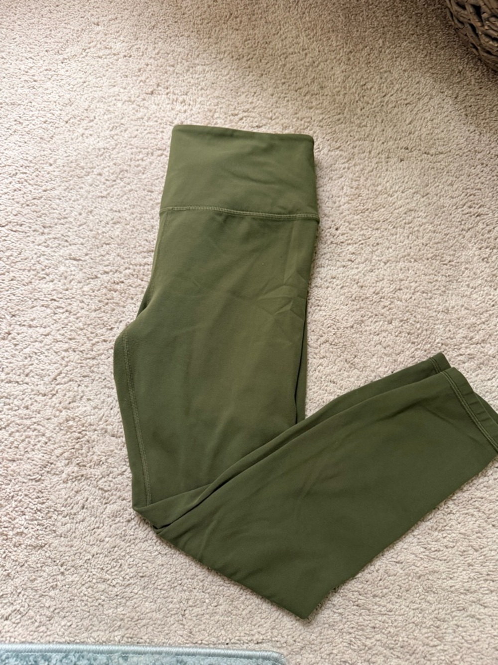 Athleta Ultra High Rise Elation 7/8 Tight Legging | Olive Green | Medium